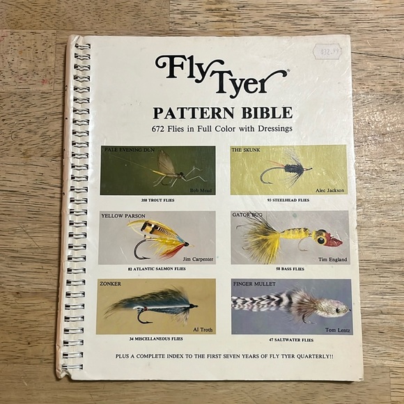 Fly Tyer Pattern Bible - Picture 1 of 4